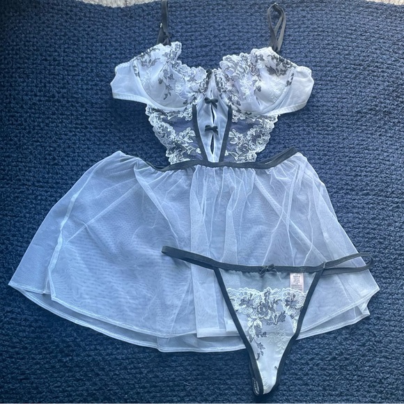 Victoria's Secret Sheer White and Black Lace Chemise Never Worn